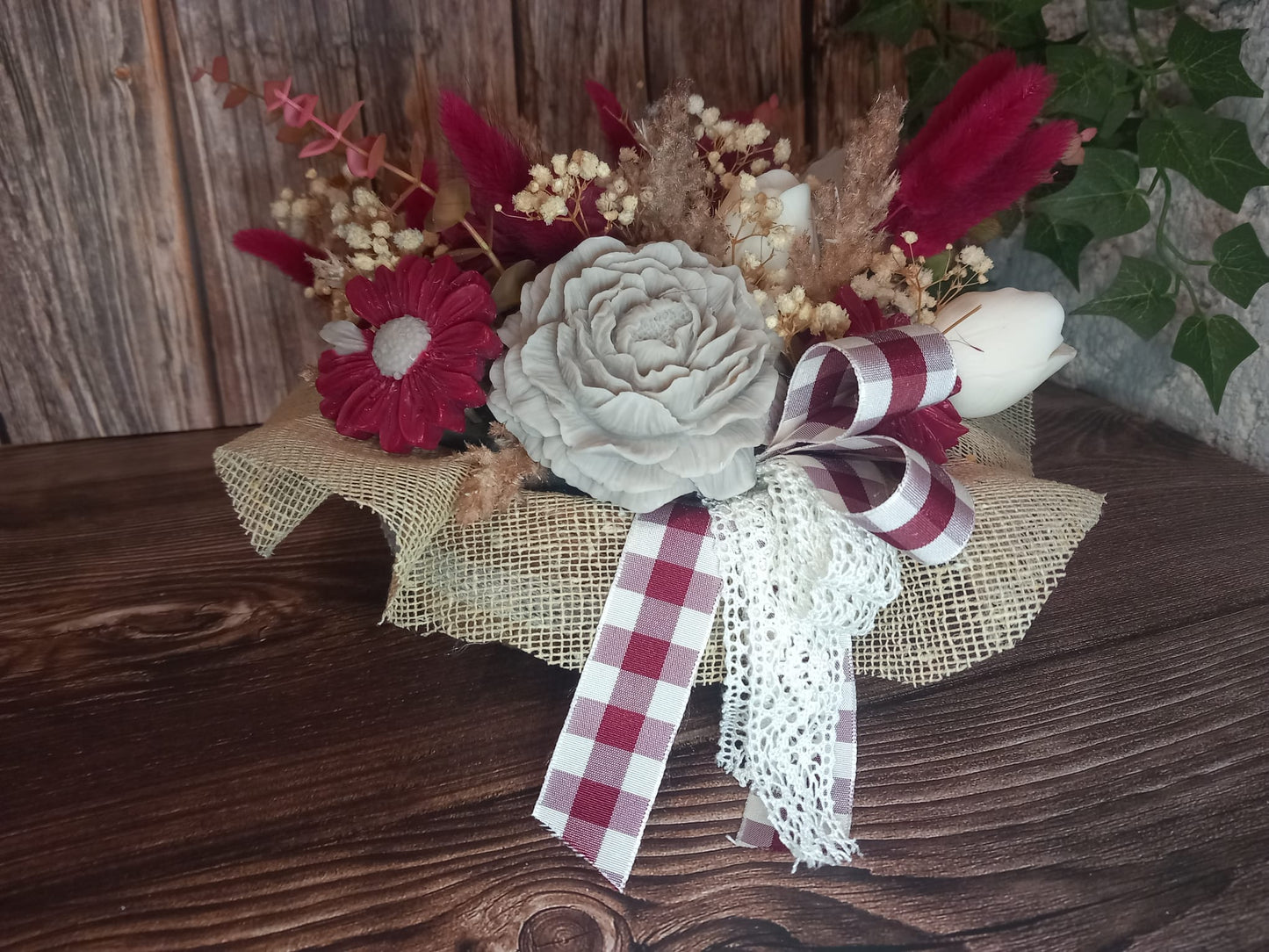 RUSTIC ELEGANCE